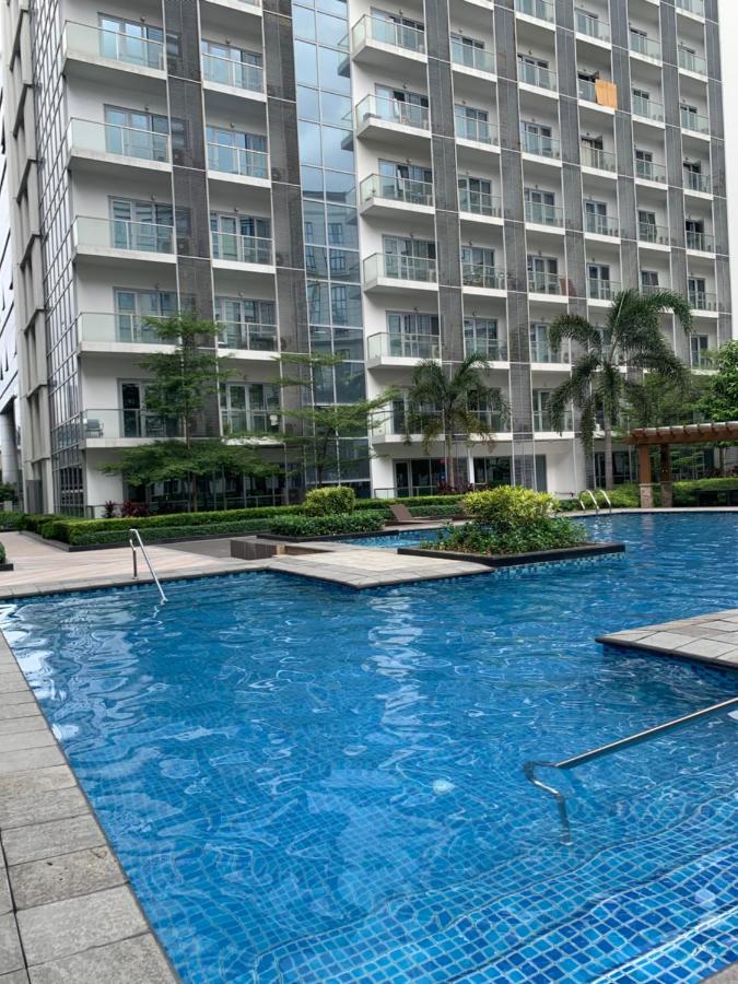 81 Newport Boulevard Cluster 4 - 8F Across Naia Airport, Terminal 3 Pasay Exteriör bild